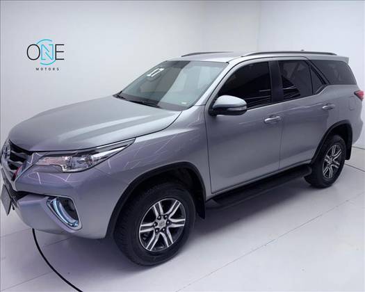 TOYOTA HILUX SW4 2.7 SR 7 LUGARES 4X2 16V FLEX 4P AUTOMÁTICO